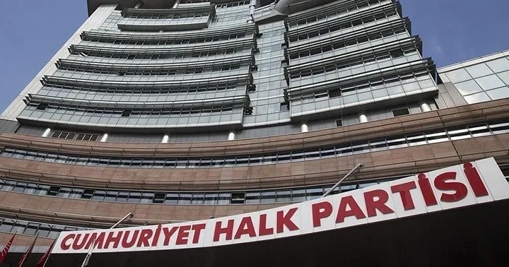 CHP de maaş ödemeleri donduruldu iddialarına yanıt: Parti çalışanlarının maaş ve bayram ikramiyeleri yatırılacak