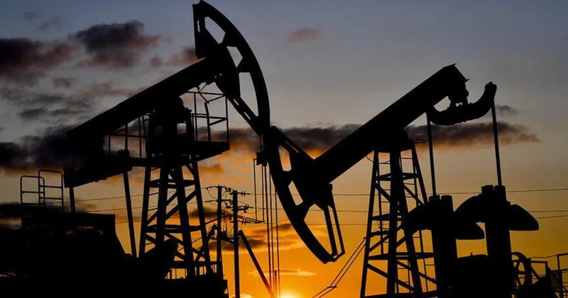 Hürmüz gerilimi petrolü yeniden yükseltti