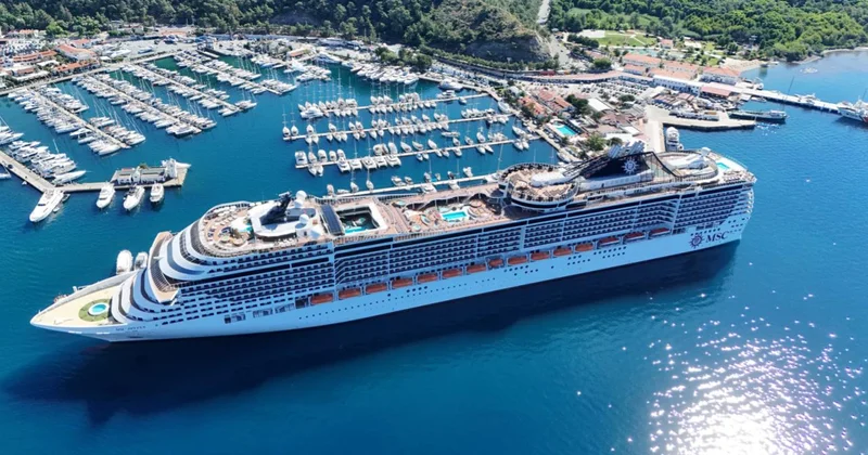 Marmaris e kruvaziyerle 4 bine yakın turist geldi