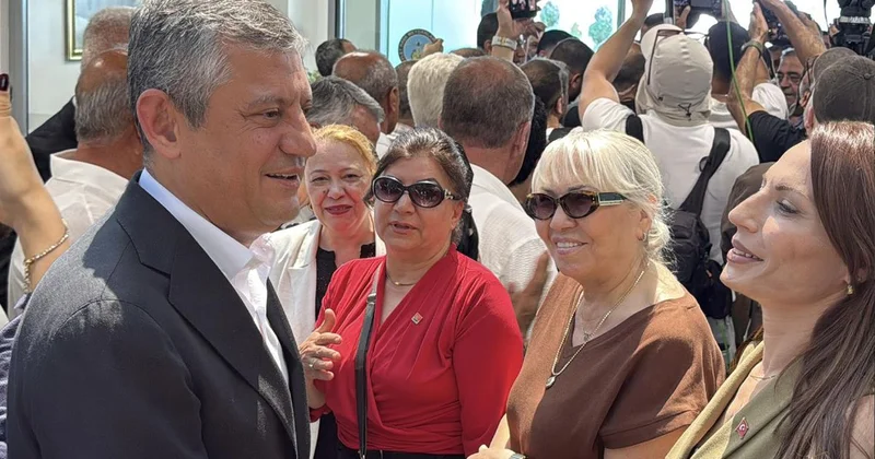 Özgür Özel e Diyarbakır da zılgıtlı karşılama