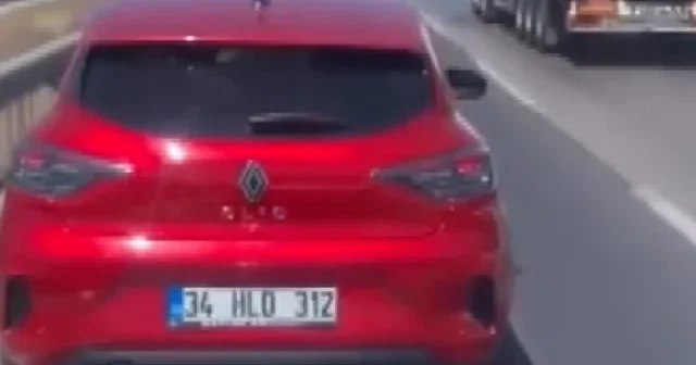 Silivri’de trafik magandası vakaya hızla yetişmeye çalışan ambulansa ısrarla yol vermedi VİDEO İZLE