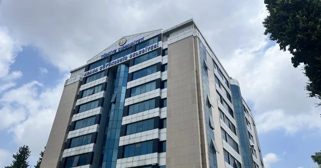 Adana Büyükşehir Belediyesinin 485.9 milyon liralık borcuna vatandaşlardan tepki Adana Haberleri Habertürk Yerel Haberler
