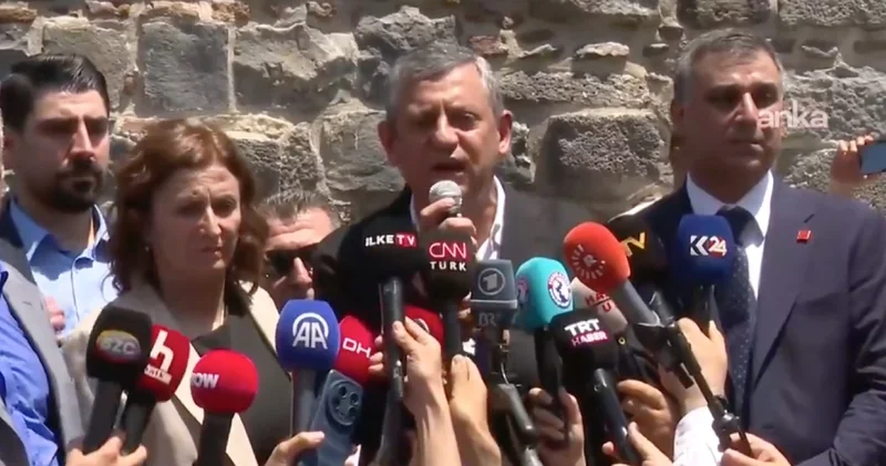 SON DAKİKA! Özgür Özel Diyarbakır da: Selahattin Demirtaş ın selamıyla başladık, kendisine selam olsun Son dakika haberleri Son dakika haberleri