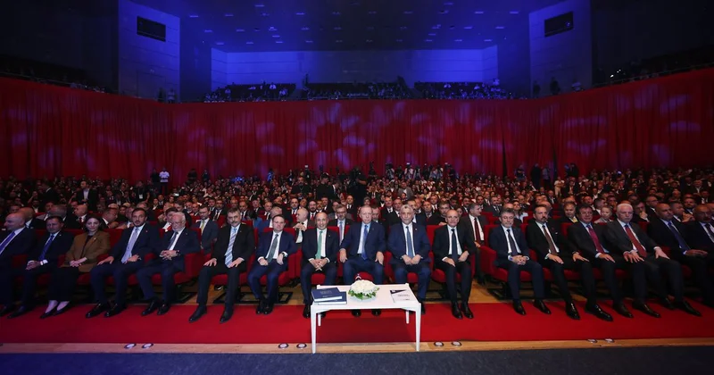 Cumhurbaşkanı Erdoğan dan ihracatçıya müjde: Reeskont kredilerinin yıllık limitini 5 milyar liraya çıkarıyoruz
