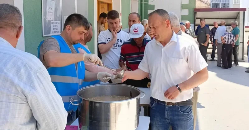Hisarcık İlçe Müftülüğü’nden aşure ikramı