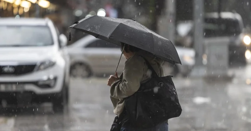 Bazı illerde fırtına ve kuvvetli yağış bekleniyor: Meteoroloji uyardı