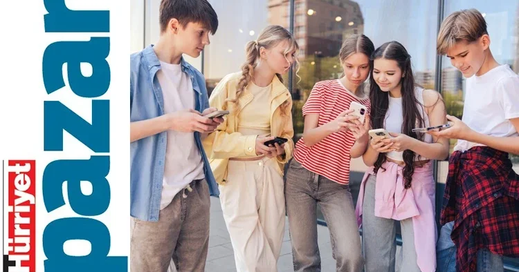 Gençler sosyal medyayı nasıl kullanıyor? Görünür olmak ‘out’ gizemli takılmak ‘in’