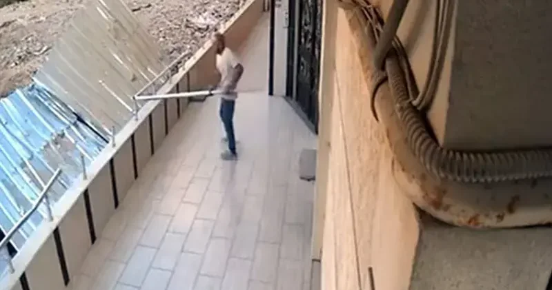 Avcılar’da korkulukları çalan şüpheliler uyuşturucu ile yakalandı