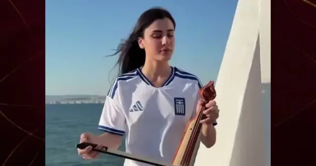 Yunanistan ın forma tanıtımındaki kemençe detayı sosyal medyayı karıştırdı
