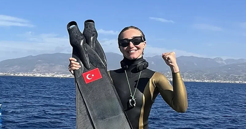 Şahika Ercümen den iki altın madalya