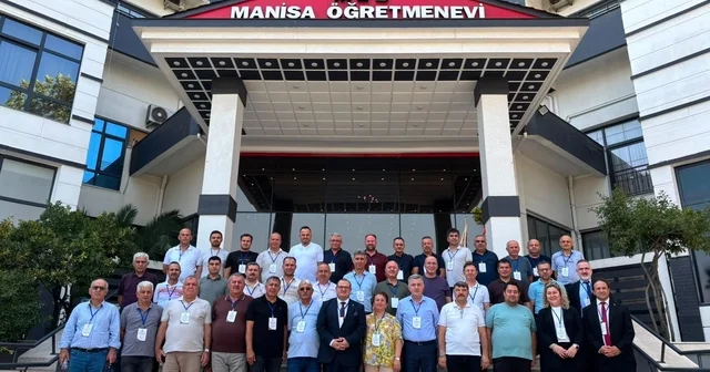 Manisa, öğretmenevlerinin bölgesel buluşmasına ev sahipliği yaptı 8 ilin yöneticileri Manisa da bir araya geldi, hizmet kalitesini artıracak uygulamalar masaya yatırıldı Manisa Haberleri Habertürk Yerel Haberler