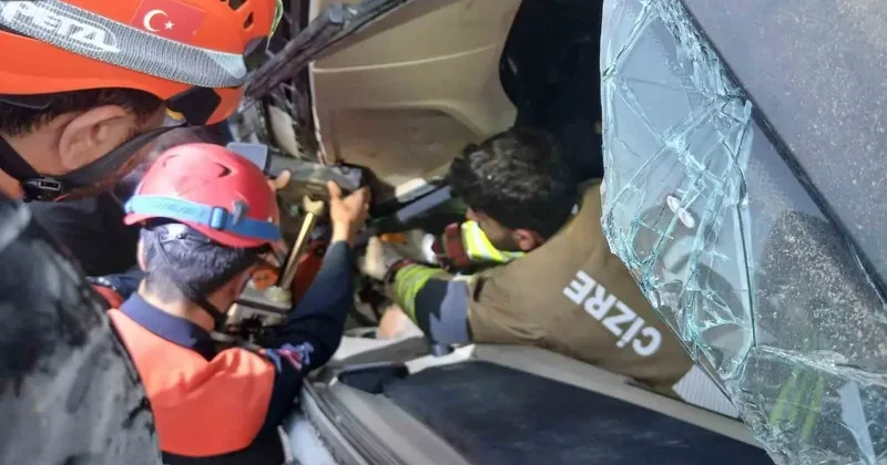 Şırnak’ta tır devrildi: 1 yaralı