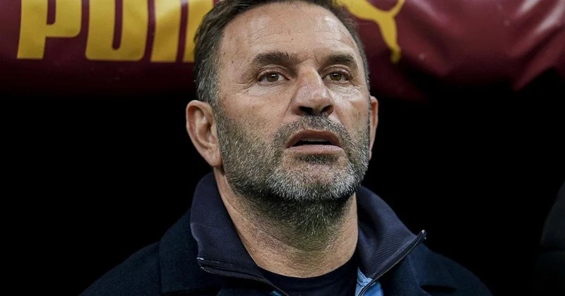 Okan Buruk iki futbolcusunun biletini kesti