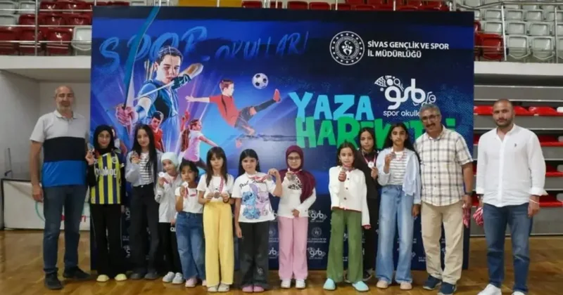 Kur’an Kursu öğrencileri, Taha Akgül Spor Salonu’nda fırtına gibi esti