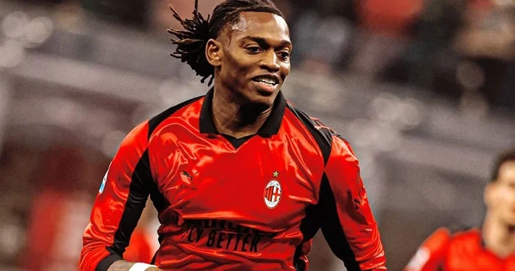Türkiye ye imza atıyor iddiasına Rafael Leao dan cevap!