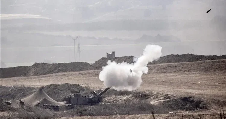 İsrail birlikleri Suriye nin Kuneytra ilini topçu atışlarıyla vurdu