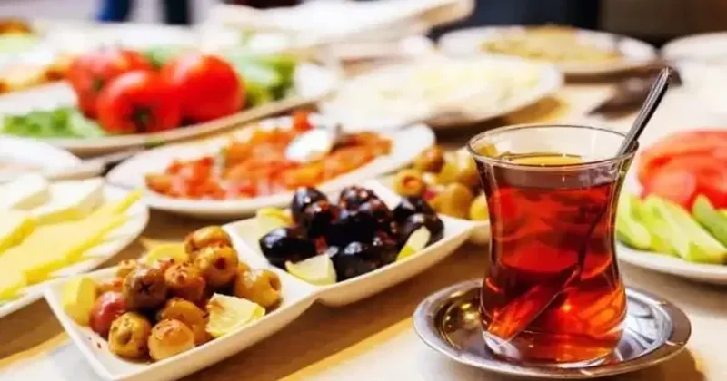 Geç kahvaltı edenlerde artıyor: Ölüm riski korkutuyor! Uzmanlardan 26 yıllık araştırma