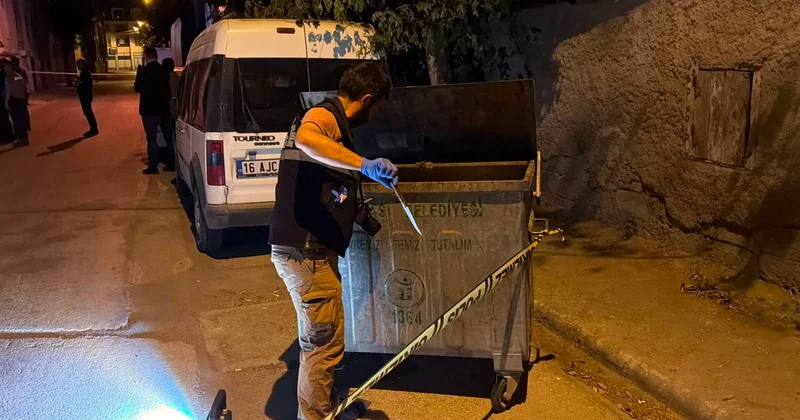 Eskişehir de arkadaş kavgası kanlı bitti: Cinayet bıçağı çöp konteynerinden çıktı