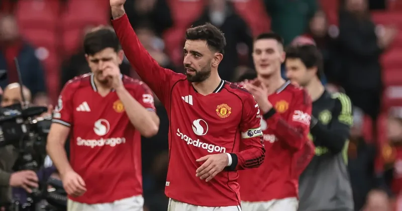 İngiltere de yılın futbolcusu Bruno Fernandes!
