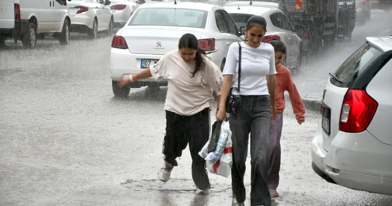 Meteoroloji uyardı: Türkiye ye serin ve yağışlı hava geliyor! Bu tarihlere dikkat