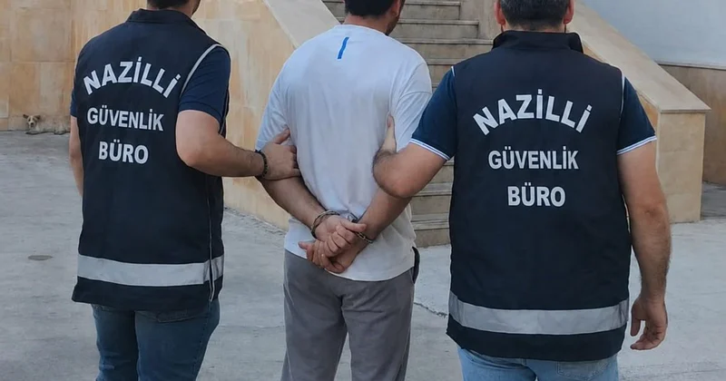 Üst geçitte Erdoğan a hakaret maketi: 1 gözaltı