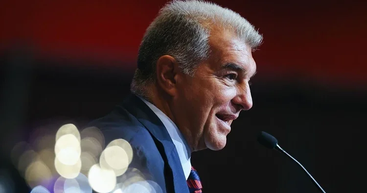 Joan Laporta dan Julian Alvarez açıklaması