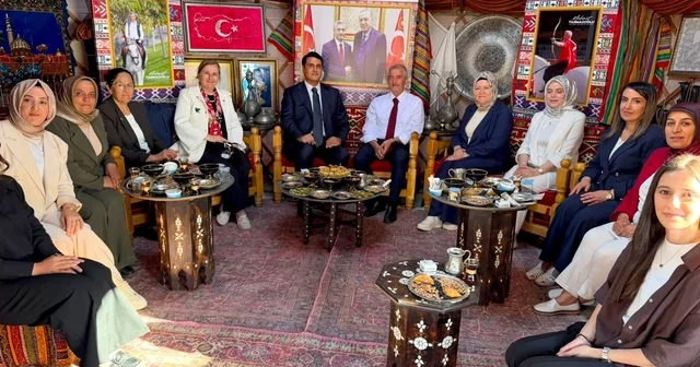 Yılmaz Şehitkamil in otağında misafirlerini ağırladı Yılmaz dan Ahlat ta Gaziantep daveti Gaziantep Haberleri Habertürk Yerel Haberler