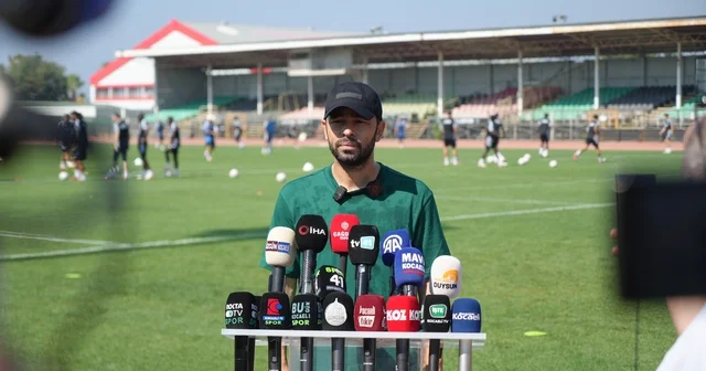 Selçuk İnan: Hakemlere güveniyoruz, hakkaniyetli olacaklarına inanıyoruz Kocaelispor Teknik Direktörü Selçuk İnan: Bir transferimizi bekliyoruz, bugün veya yarın bitebilir Kocaeli Haberleri Habertürk Yerel Haberler