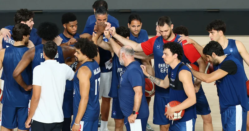 Anadolu Efes 2026 2027 sezonunu açtı!