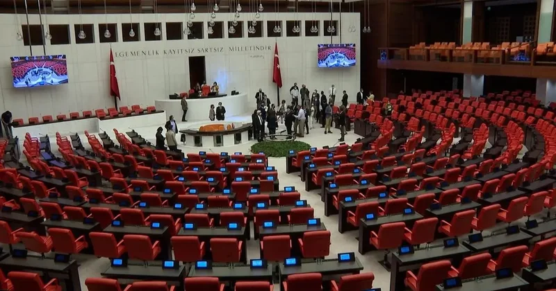 AK Parti harekete geçti! Nafakadan çalışma hayatına kadar yeni düzenlemeler yolda