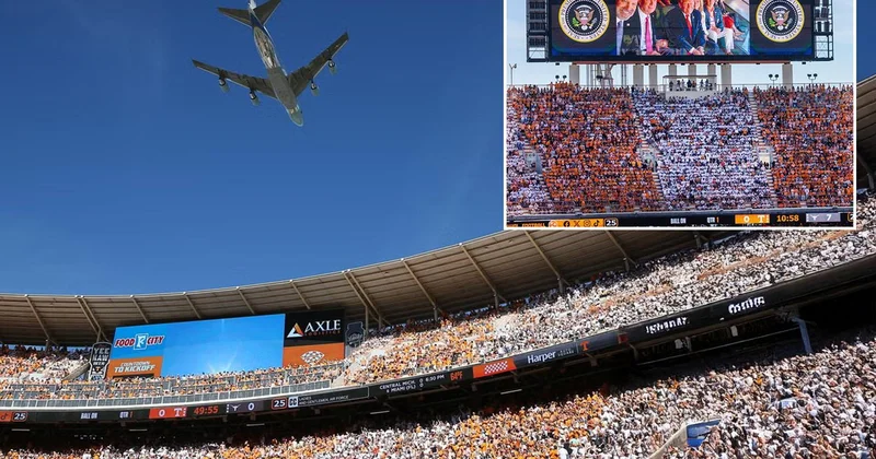 Trump tan uçak şovu! Air Force One stadyumu böyle selamladı