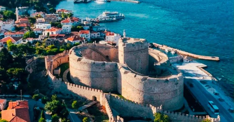 Bakan Ersoy duyurdu: İngiltere’den Türkiye’ye Prestijli Turizm ödülü! İlk kez verildi...