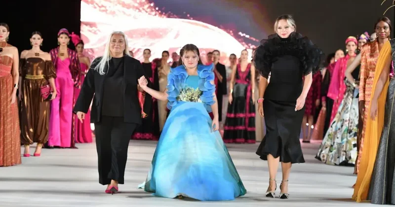 Siirt’in kültürel mirası podyuma taşındı! 6 yıllık hayalin ürünü Yeniden Siirt