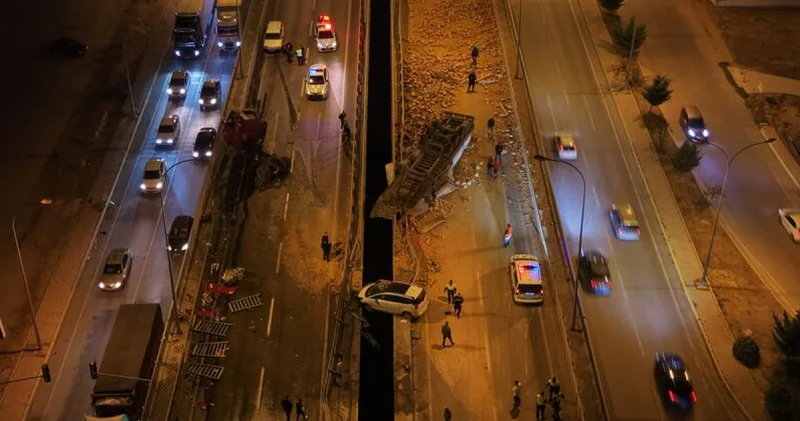 Afyonkarahisar da 4 araçlık feci kaza! 1 ölü, 7 yaralı Son dakika haberleri