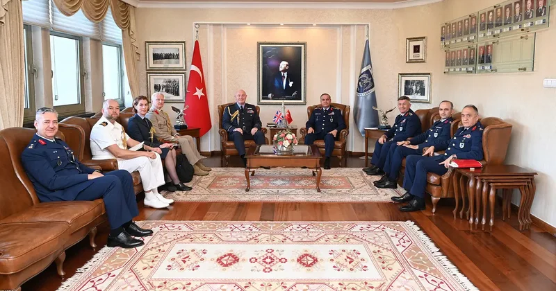 İngiltere Hava Kuvvetleri Komutanı Smyth, Hava Kuvvetleri Karargahı nı ziyaret etti