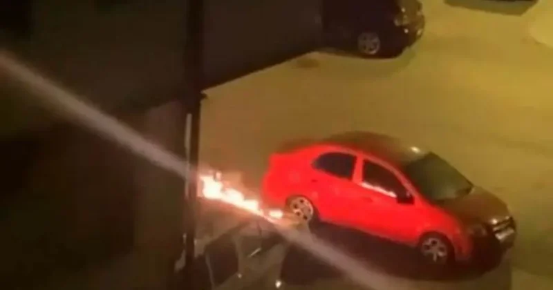 Esenyurt’ta haraç vermeyince oto galeriyi kundakladılar