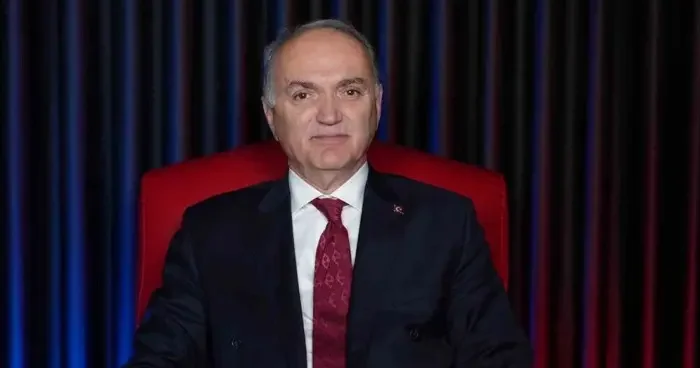 Başkan Özlü den Cedidiye Kent Meydan projesi açıklaması: Kamu zararı değil, kamu yararı var