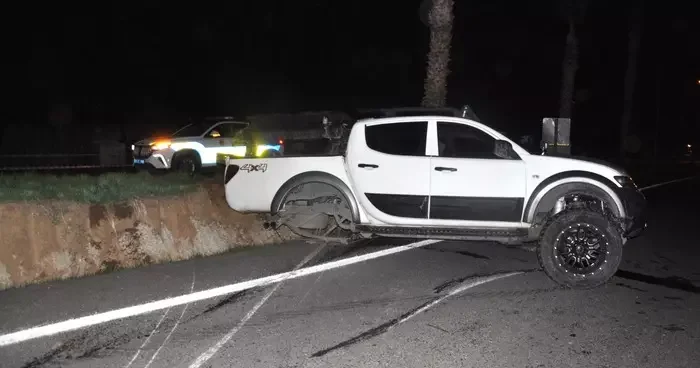 İzmir de feci kaza! Otomobil ile pikap çarpıştı: 6 kişi yaralandı