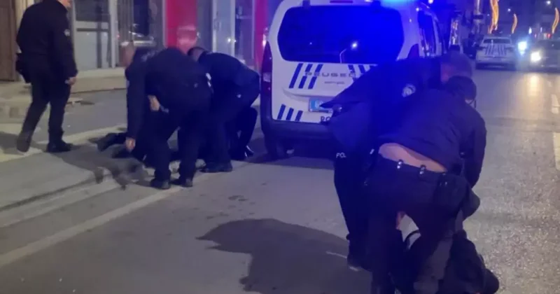 Dükkan basıp polise direnen şahıslar gazetecilere saldırdı