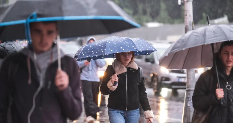 İstanbul için pazartesi uyarısı! Meteoroloji ve AKOM alarm verdi