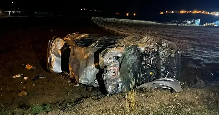 Çankırı da otomobil takla attı: 3 kişi yaralandı