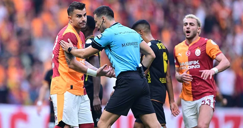Galatasaray maçında kırmızı kart: Kabusu yaşadılar