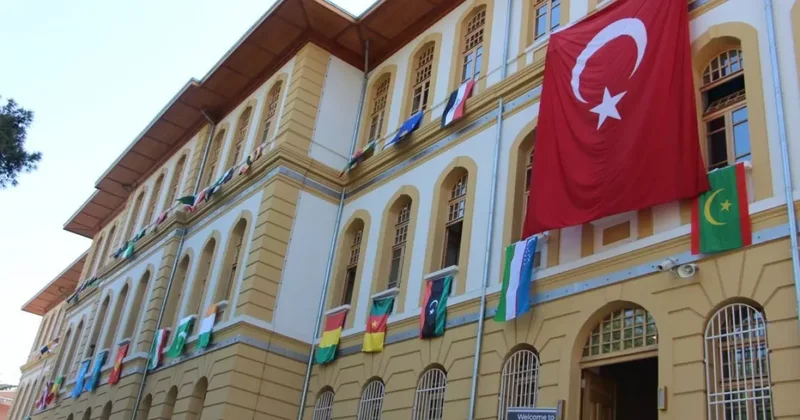 35 ülkenin gençlerinden kültür şöleni
