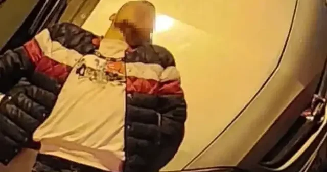 Samsun da kapı camını kırıp girdiği avizeci dükkanında uyuya kalınca yakalandı VİDEO İZLE
