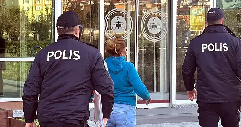 Bebeğini bankta oturan kişiye bırakıp kaçan anne, adli kontrol şartıyla serbest
