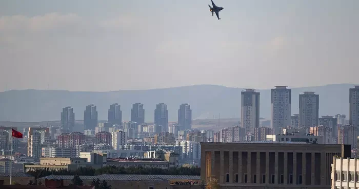 SOLOTÜRK, Anıtkabir semalarında çevre tanıma uçuşu yaptı