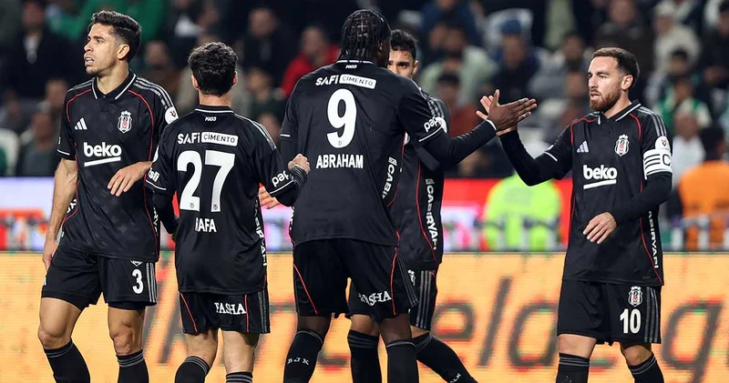 Beşiktaş ın ilk 11 i belli oldu: Rafa Silva nın yokluğunda karar verildi