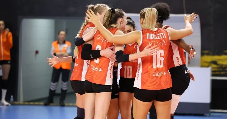 Eczacıbaşı Dynavit, deplasmanda 3 sette kazandı!