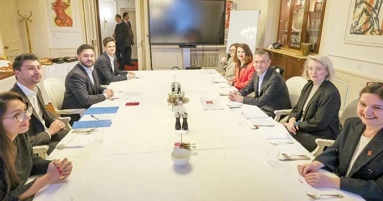İsviçre’de konuşan Özel: İlk seçimde iktidarız