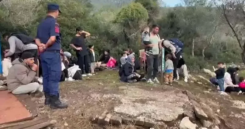 Milas’ta 74 kaçak göçmen yakalandı